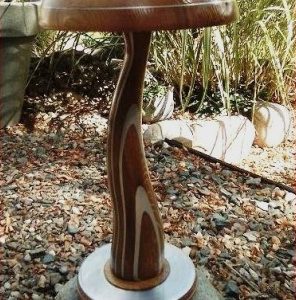 sculpture sur bois champignon