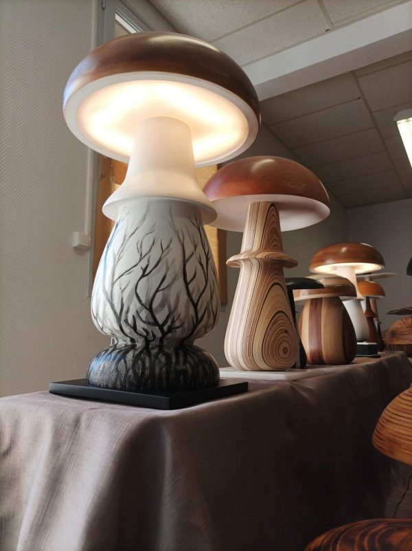 Lampe Champignon sur table