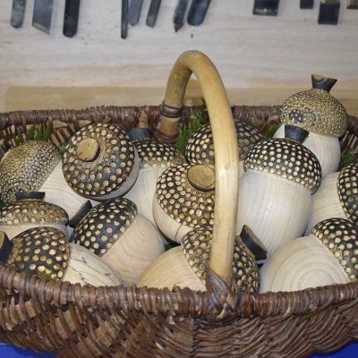 Glands en châtaignier / hêtre échauffé / chêne